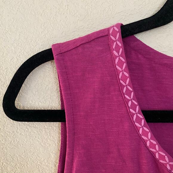 Kuhl Magenta Pink Shay Sleeveless Tank Embroidered Cotton Women's size Small - Picture 3 of 9